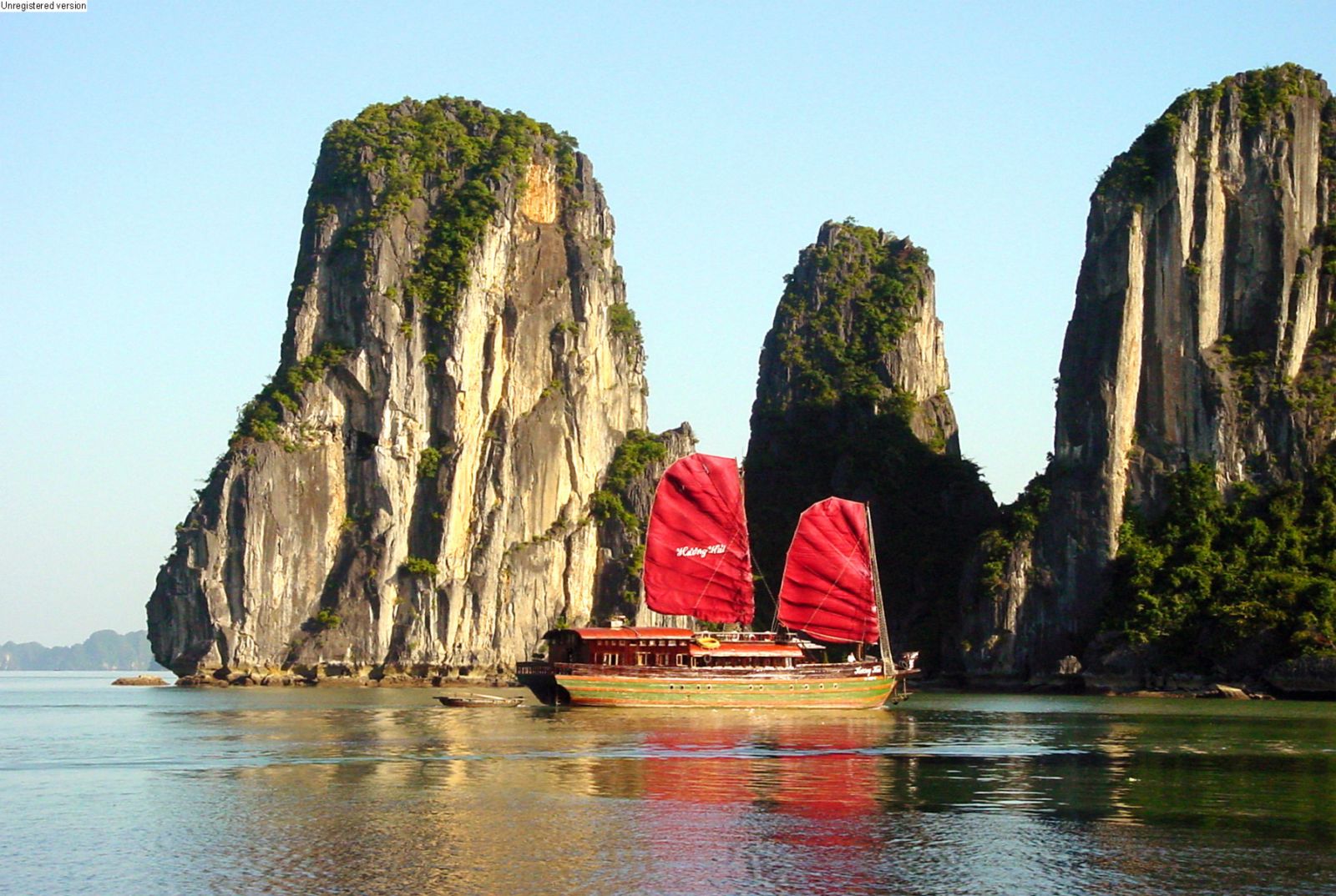 SHORE EXCURSIONS : TOUR FROM CAI LAN PORT TO HA LONG BAY